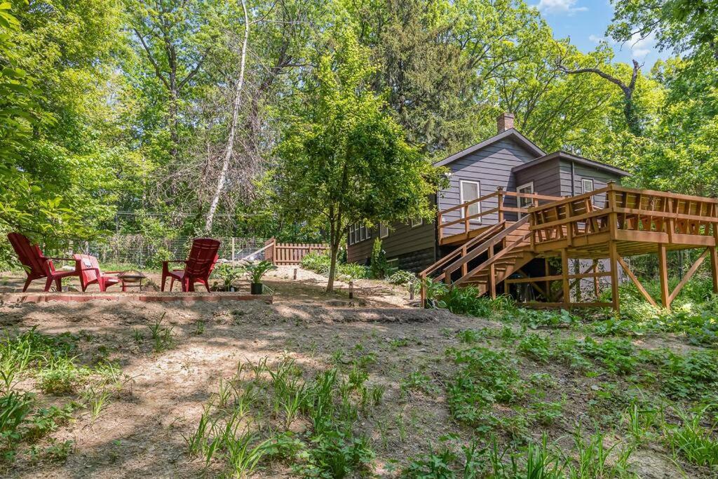 Black Cabin Getaway In Woods I Valpo Valparaiso Eksteriør billede